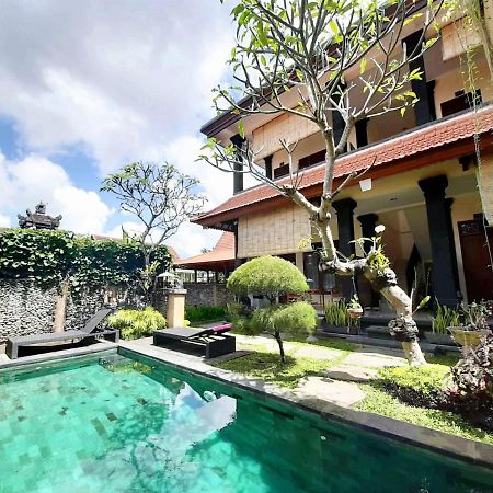 Hotel Pondok Wira Ubud Zewnętrze zdjęcie